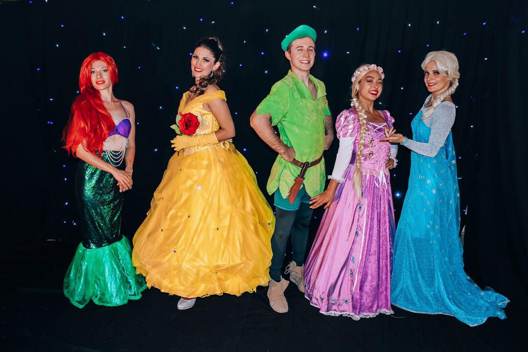 Spectacle de Noël " C'est la fête "